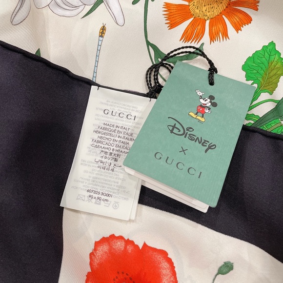 Gucci x Disney Mickey Mouse silk scarf - Picture 3 of 8